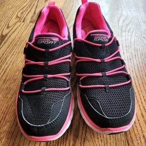 Skechers Synergy Slip On Sneaker